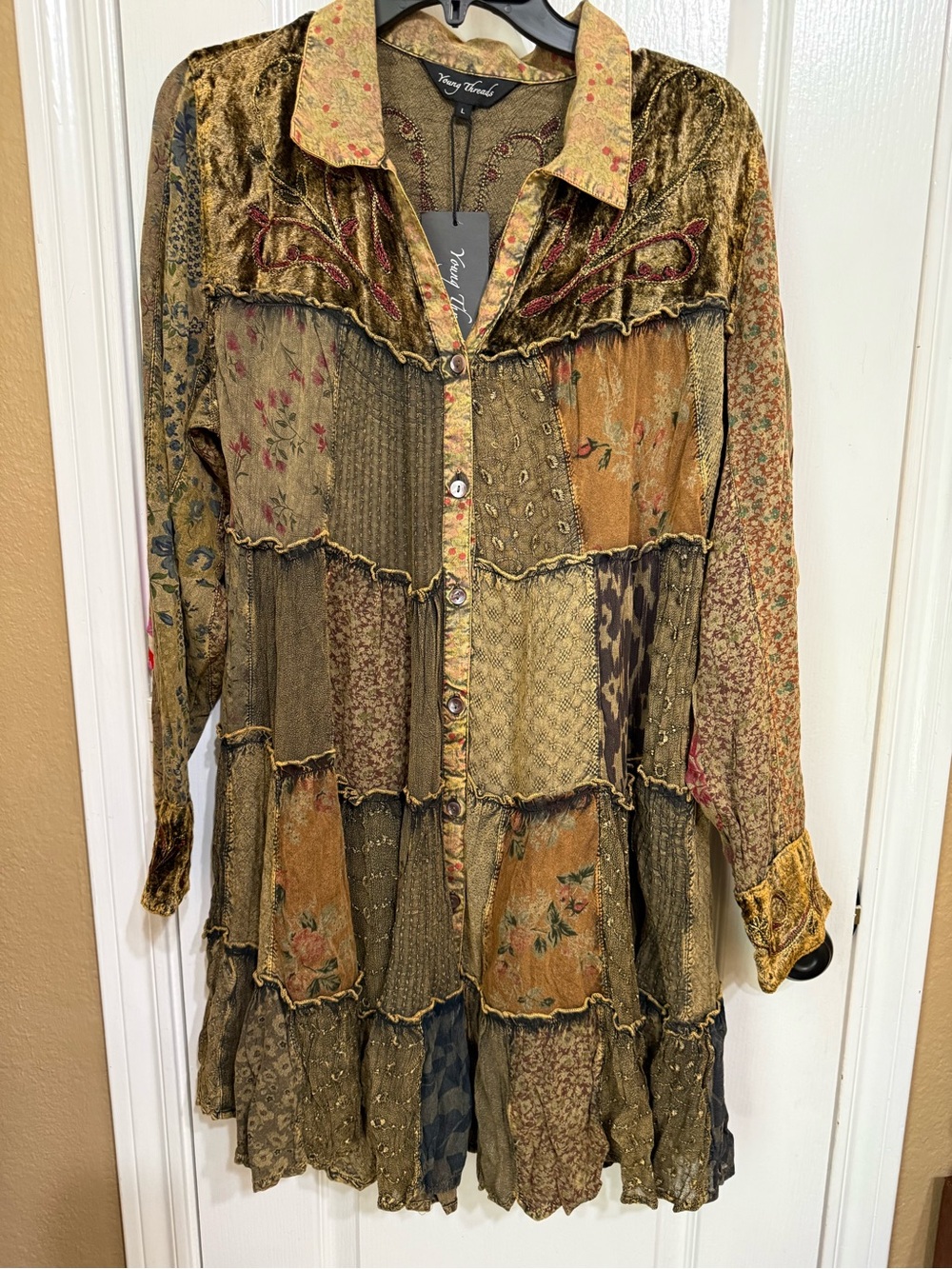 H076 NWT Young Threads L ptp21 21 ptp19 Boho Patchwork Mini Dress in Olive Green - Picture 3 of 14